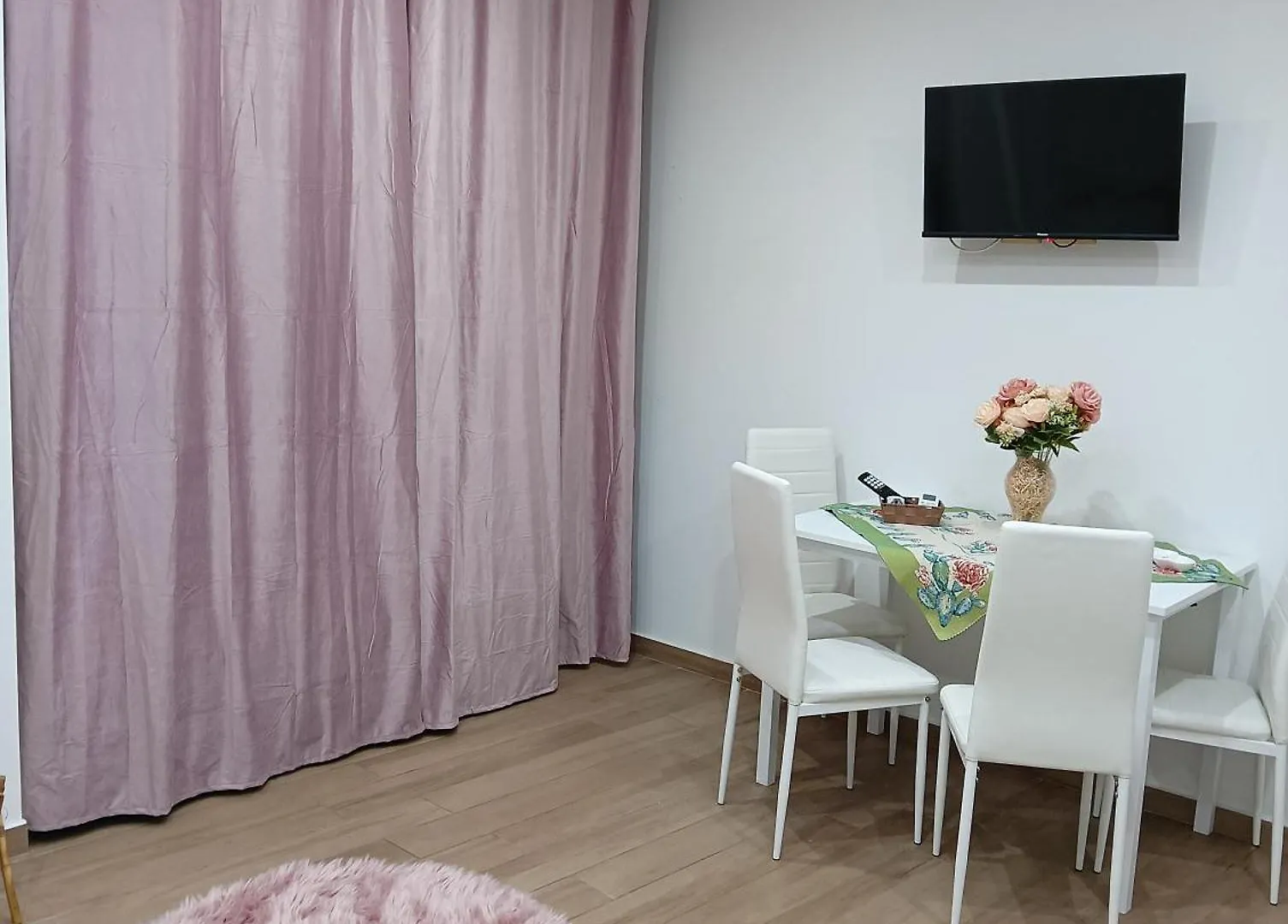 Happy Historic House Apartment Catania 0*,  Italy
