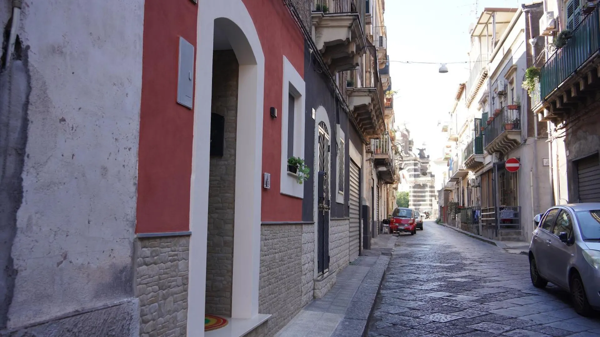 Happy Historic House Apartment Catania 0*,  Italy